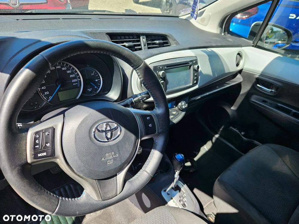Toyota Yaris 1.5 VVT-i Comfort - 14