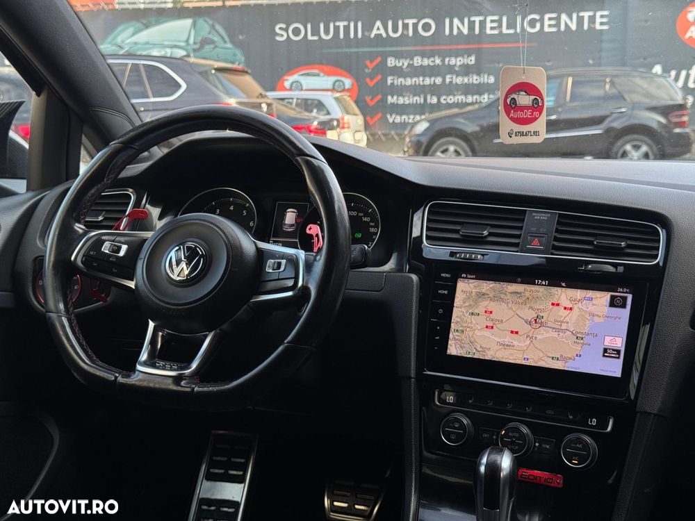 Volkswagen Golf - 9