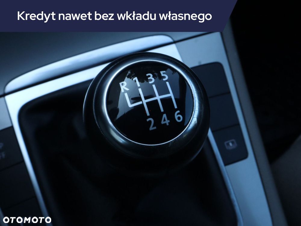 Volkswagen Passat - 19