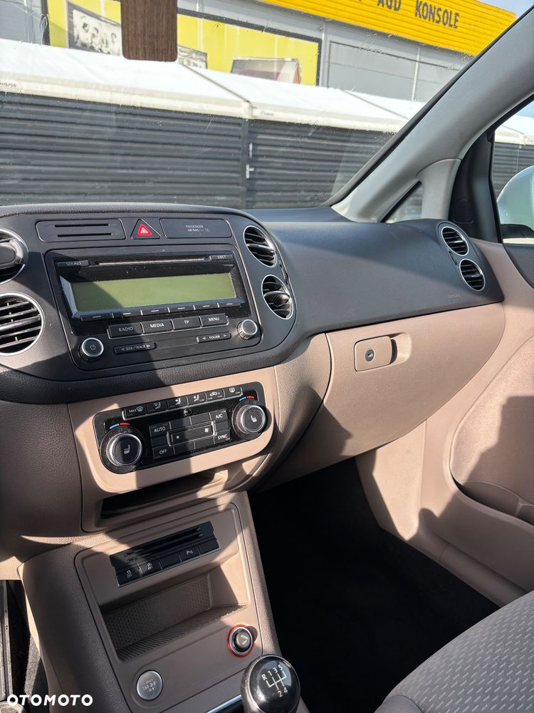 Volkswagen Golf Plus - 11