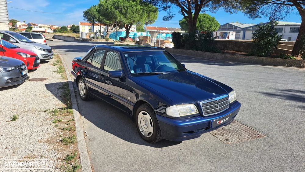 Mercedes-Benz C 180 Classic - 2