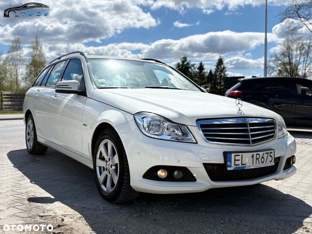 Mercedes-Benz Klasa C 200 CDI DPF Automatik BlueEFFICIENCY Elegance - 4