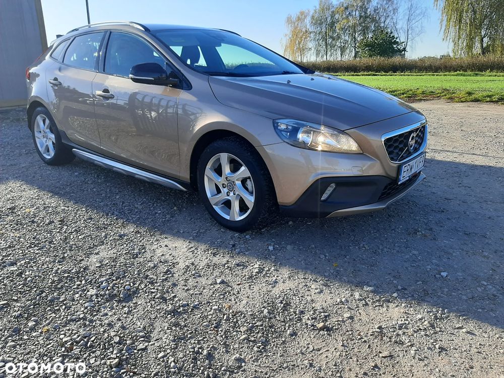 Volvo V40 Cross Country 2014