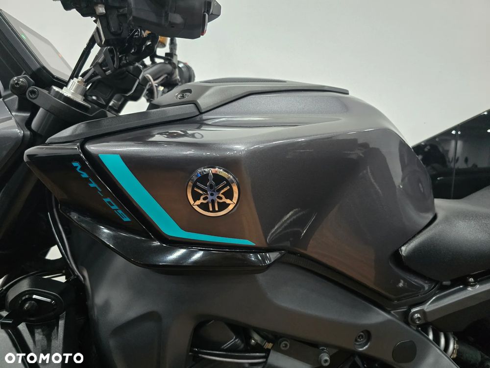 Yamaha MT - 17