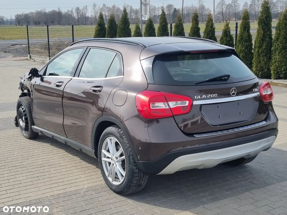 Mercedes-Benz GLA 200 (CDI) d 7G-DCT - 5