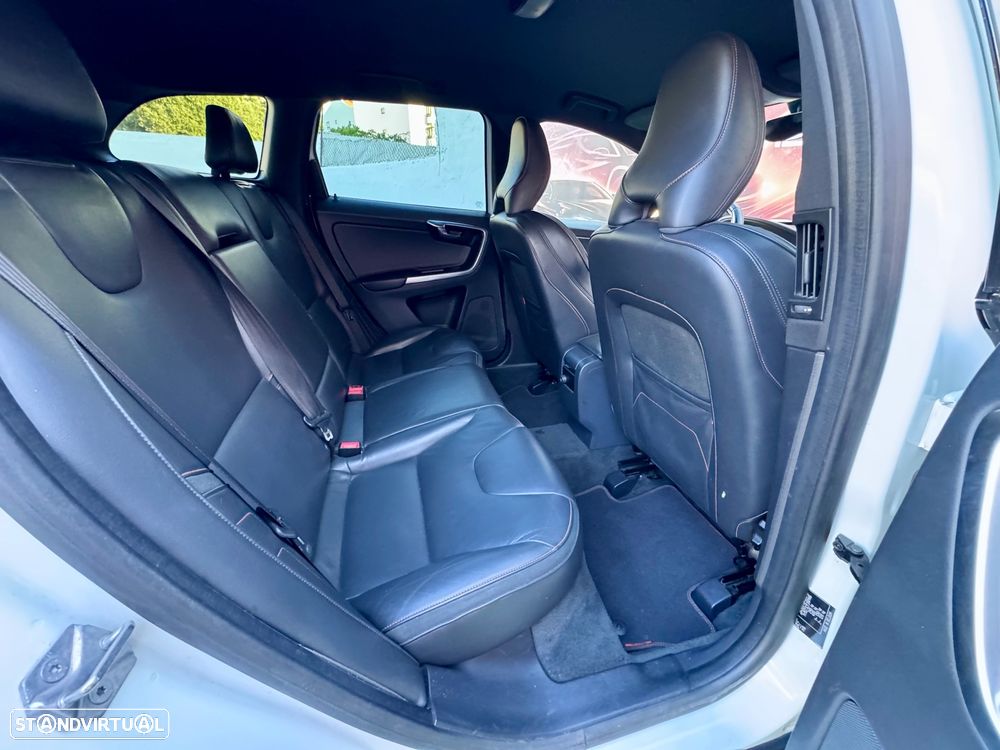 Volvo XC 60 2.0 D4 Volvo Ocean Race Geartronic - 8
