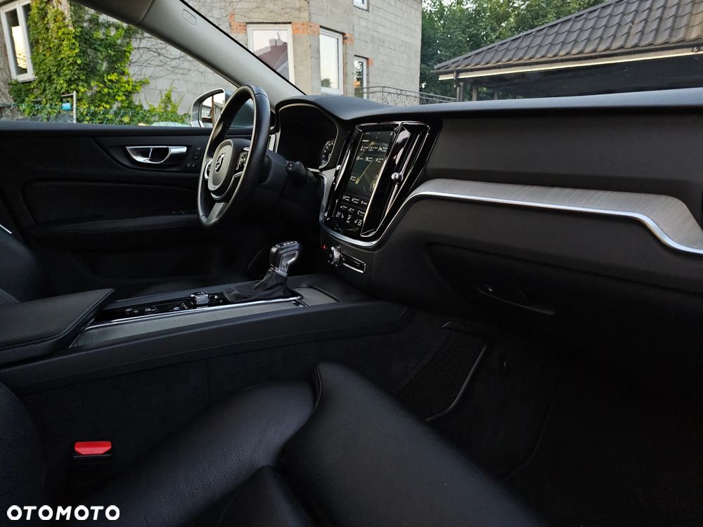Volvo V60 D4 Inscription - 4