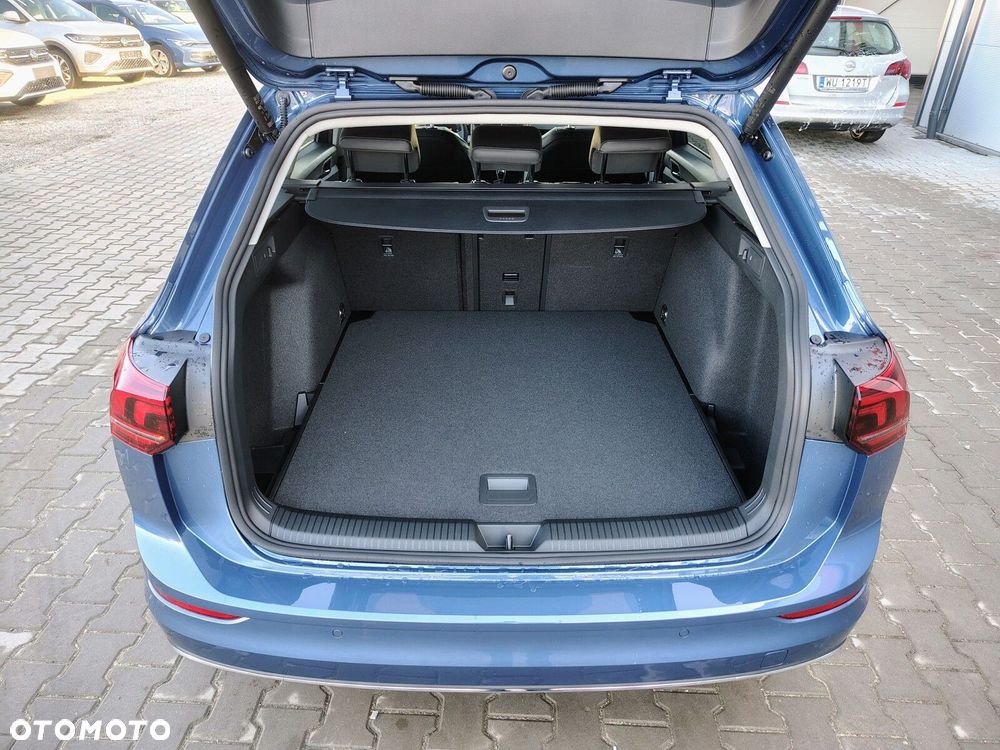 Volkswagen Golf Variant - 10
