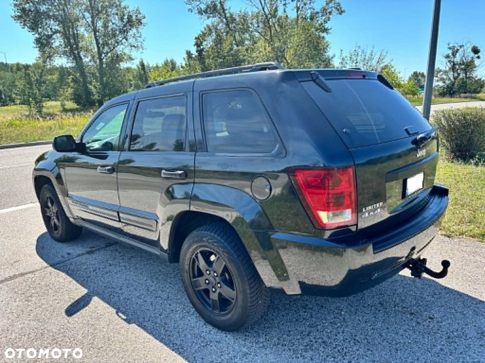 Jeep Grand Cherokee - 14