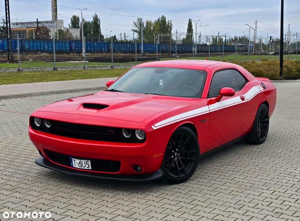 Dodge Challenger ver-5-7-r-t - 17