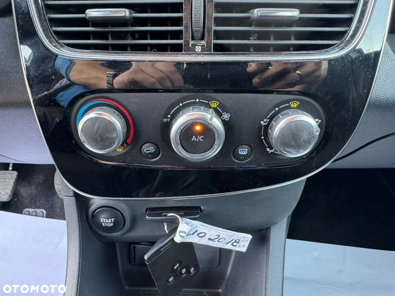 Renault Clio - 21