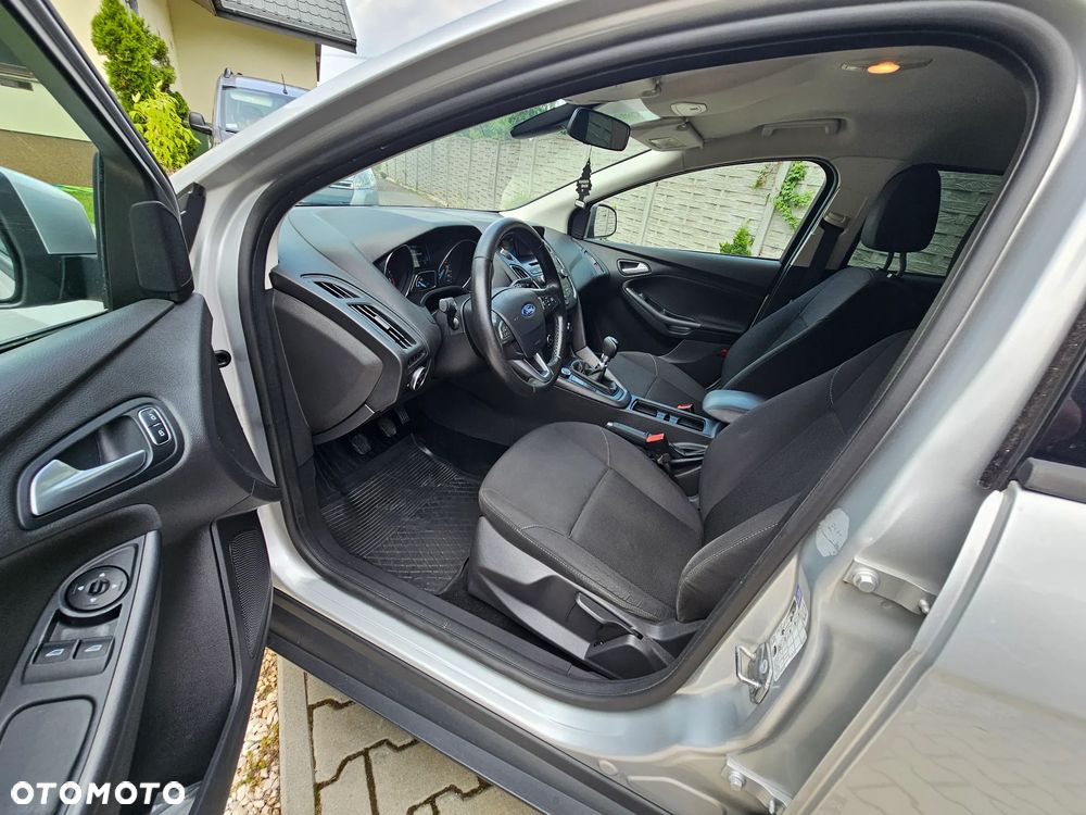 Ford Focus - 12