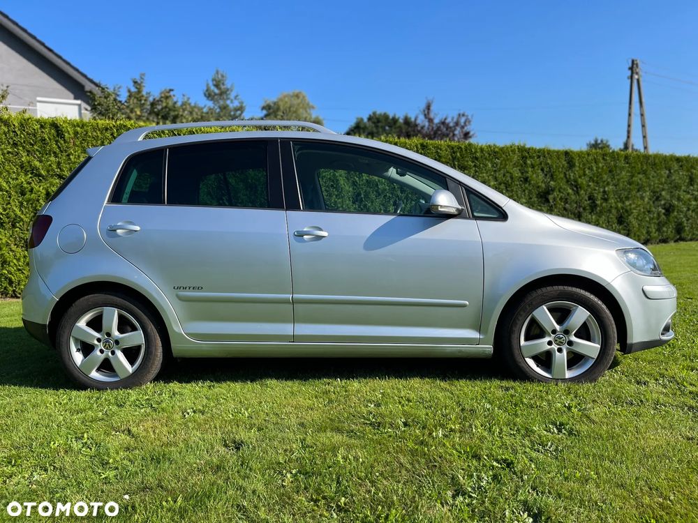 Volkswagen Golf Plus - 14