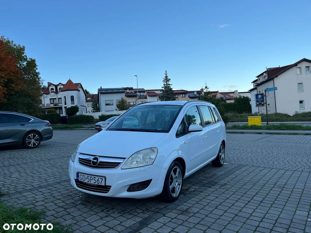 Opel Zafira 1.9 CDTI Cosmo - 1