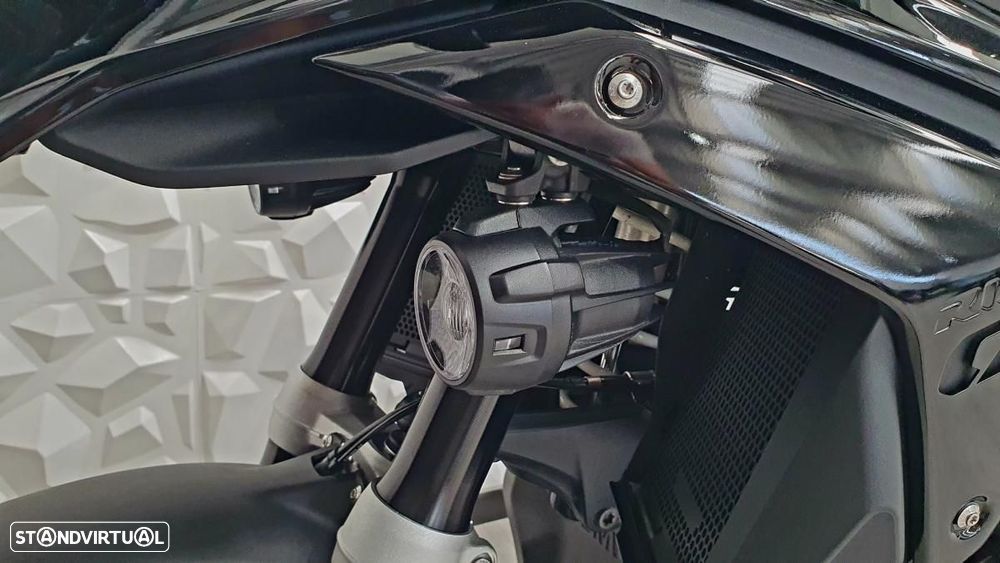 BMW R 1300 GS Tripple Black - 9