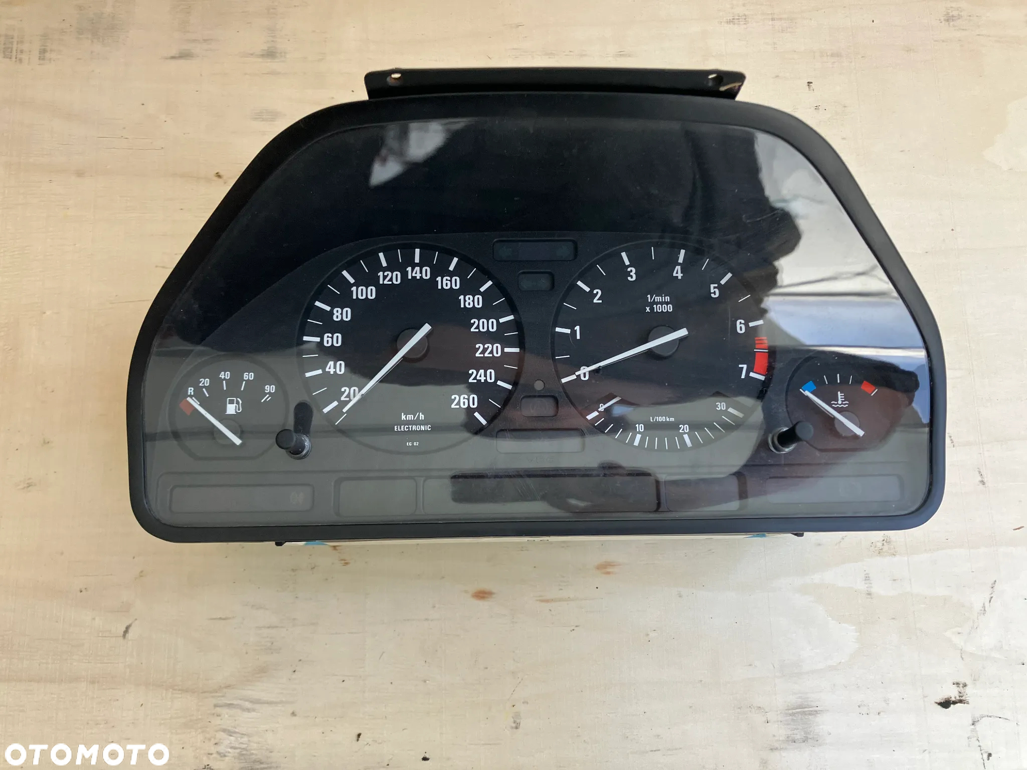 LICZNIK BMW E32 V8 M60 AUTOMAT 3.0 4.0 B30 B40 ZEGARY 8359217 - 3