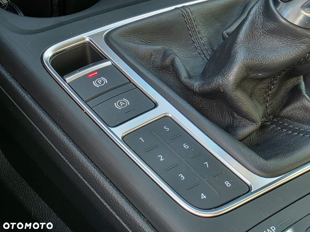 Audi A4 Avant 2.0 TDI ultra - 23