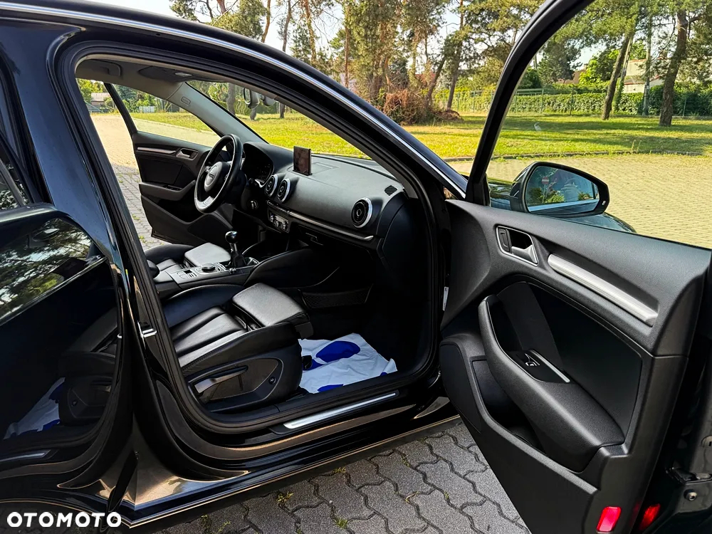Audi A3 Sportback 2.0 TDI Attraction - 23