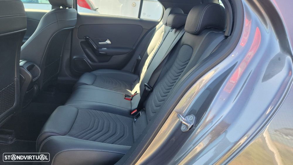 Mercedes-Benz A 180 d 7G-DCT Edition 19 - 12