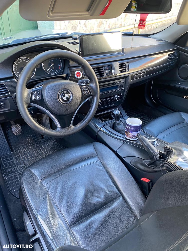 BMW Seria 3 320d - 9