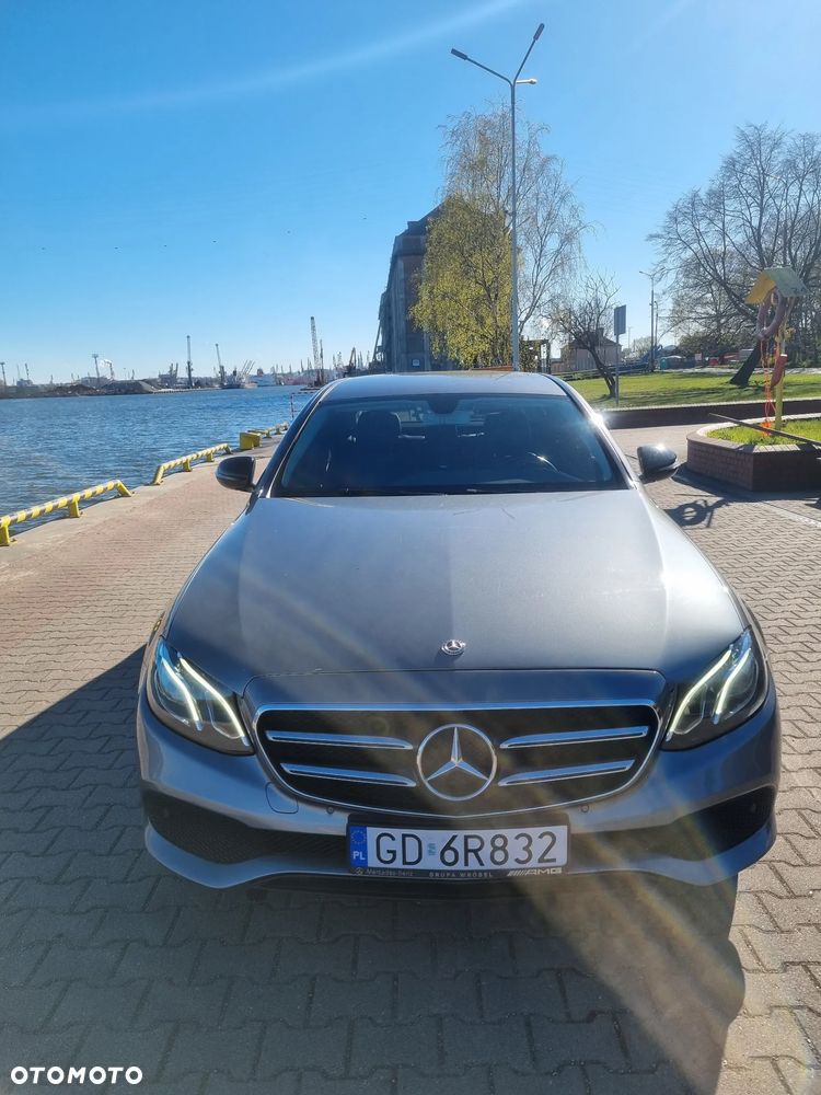 Mercedes-Benz Klasa E 220 d 9G-TRONIC Avantgarde - 3