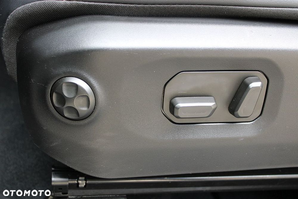 Jeep Wrangler - 16