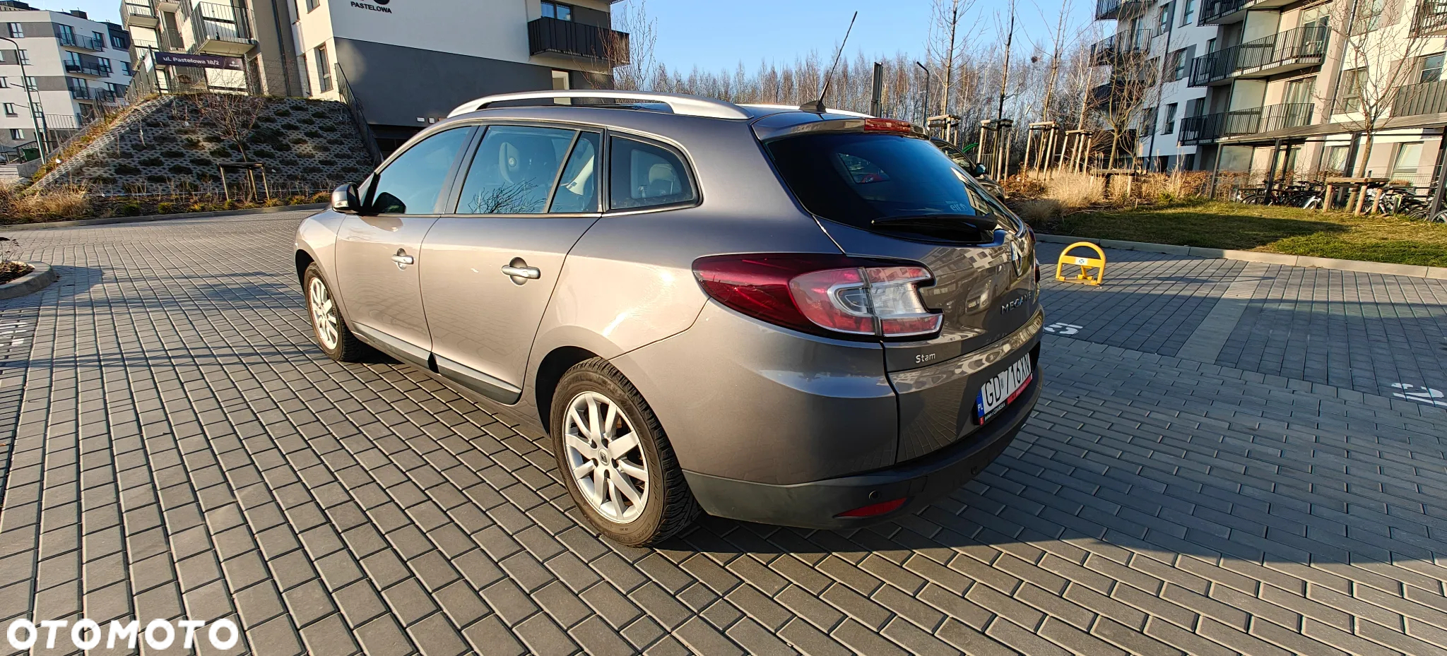 Renault Megane Grandtour 1.6 16V 110 Dynamique - 4