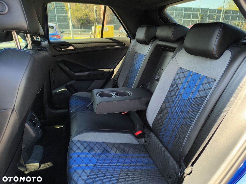 Volkswagen T-Roc - 12