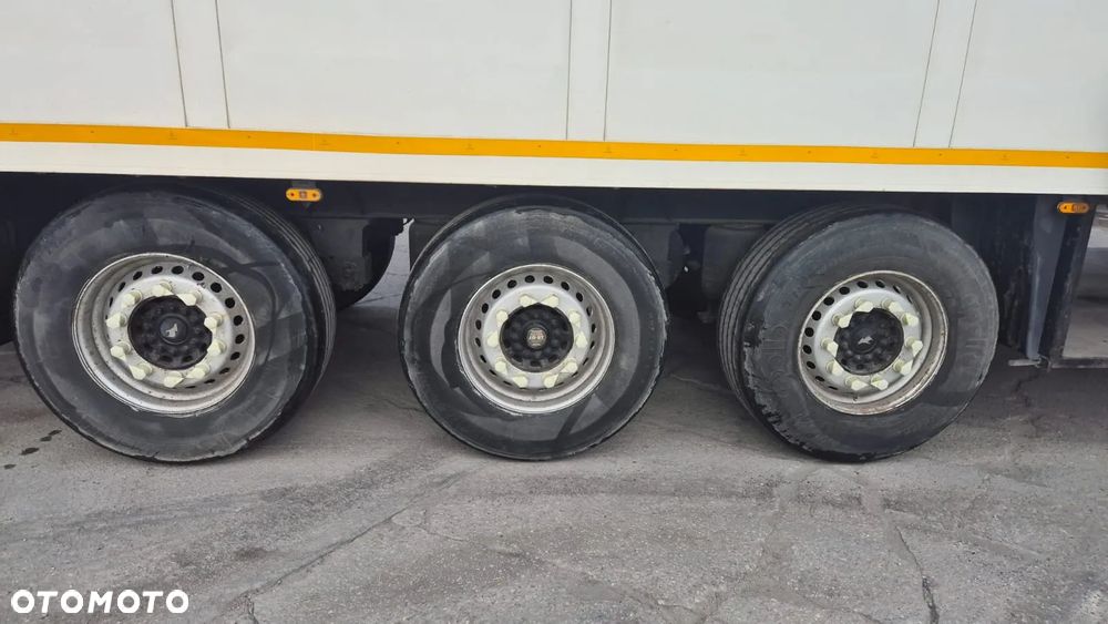 Schmitz Cargobull SKO24 - 20