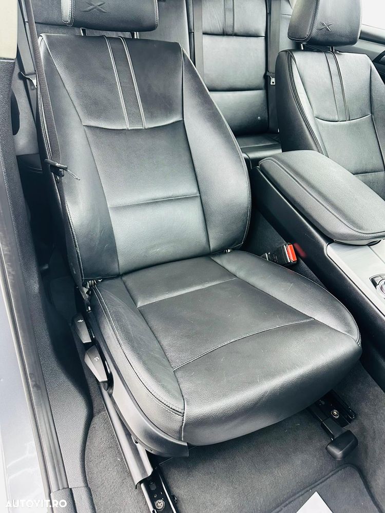 BMW X3 sDrive18d xLine - 12