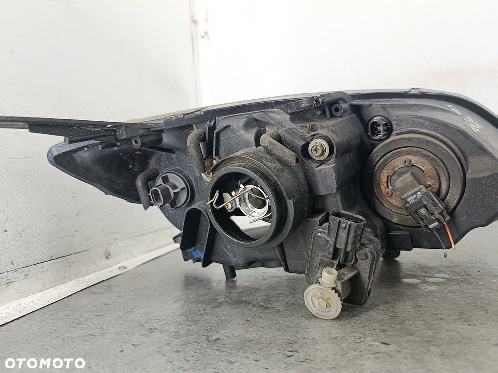 LAMPA PRZÓD LEWA MAZDA 3 I - 2