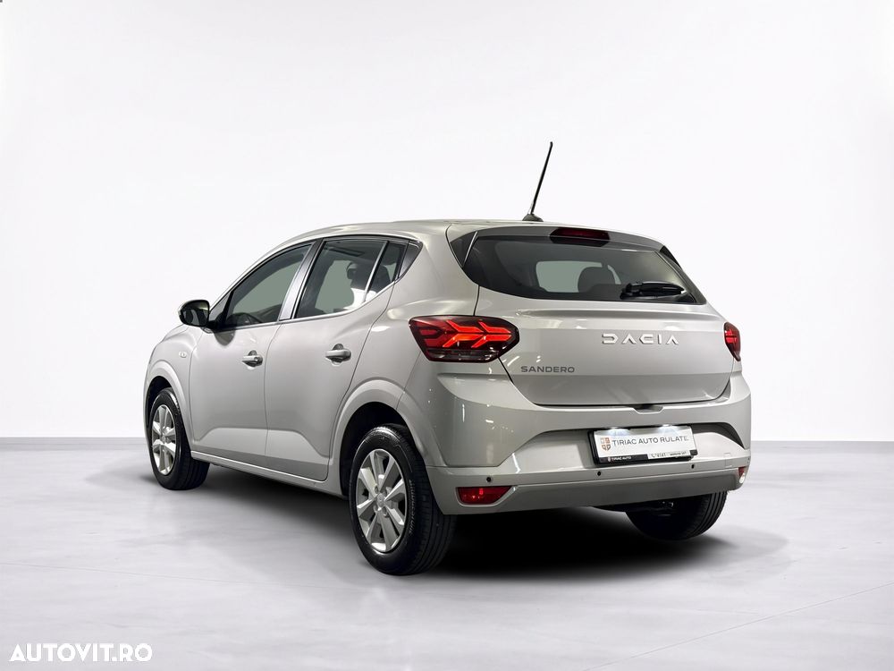 Dacia Sandero - 4