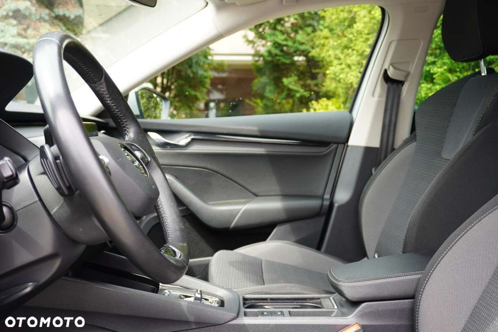 Skoda Octavia 2.0 TDI Ambition DSG - 14