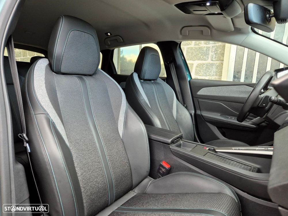 Peugeot 308 SW BlueHDi 130 EAT8 Allure - 11