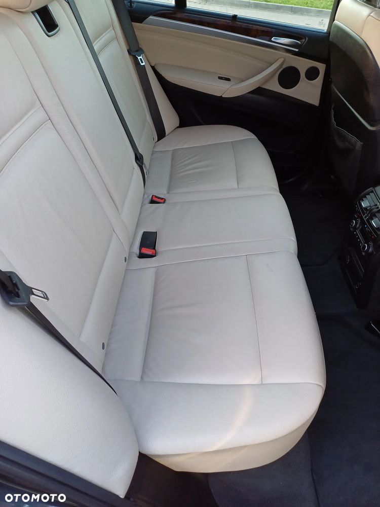 BMW X5 xDrive35i - 31