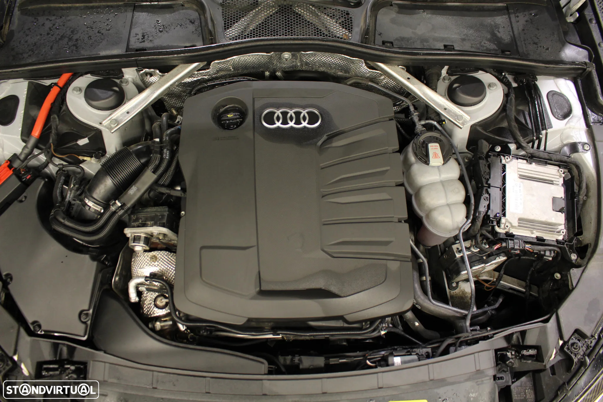 Audi A4 Avant 30 TDI Advanced S tronic - 31