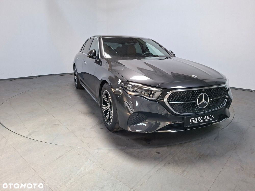 Mercedes-Benz Klasa E - 17