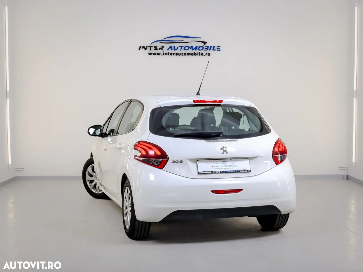 Peugeot 208 1.2 L PureTech Access - 11