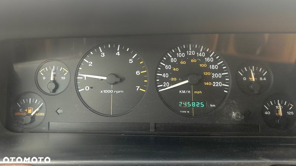 Jeep Grand Cherokee 5.2 Limited - 9