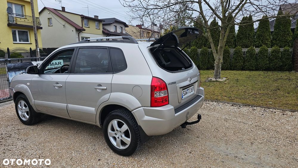 Hyundai Tucson 2.0 2WD GLS Style - 33