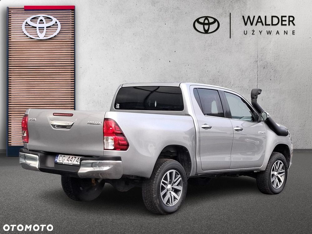 Toyota Hilux 2.4 D-4D Double Cab SR5 4x4 - 6