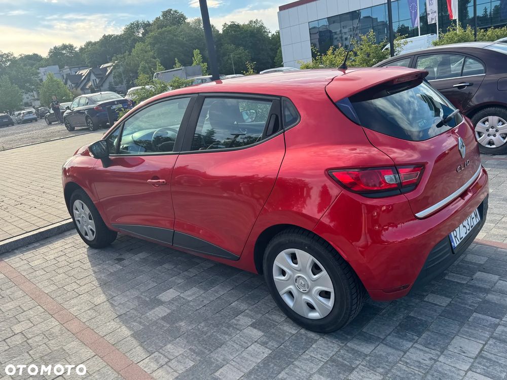 Renault Clio 1.2 16V Life - 8