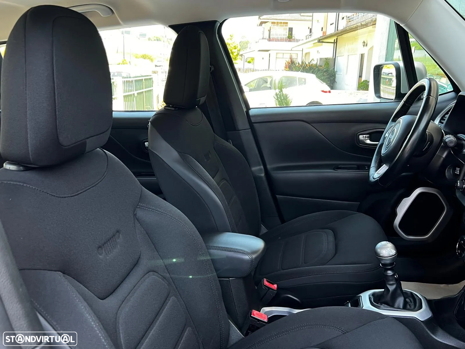 Jeep Renegade 1.6 MJD Limited - 15