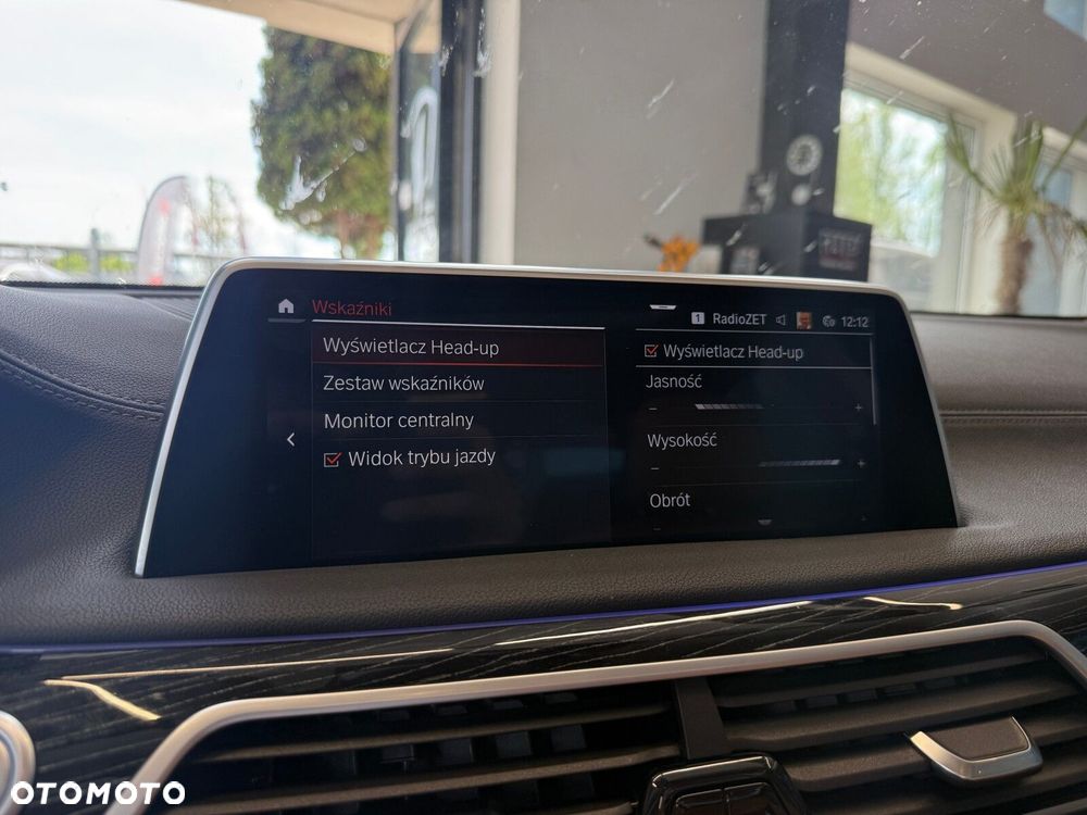 BMW Seria 7 - 34
