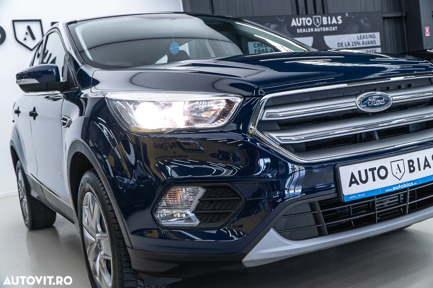Ford Kuga 2.0 TDCi 4WD Powershift Titanium - 28
