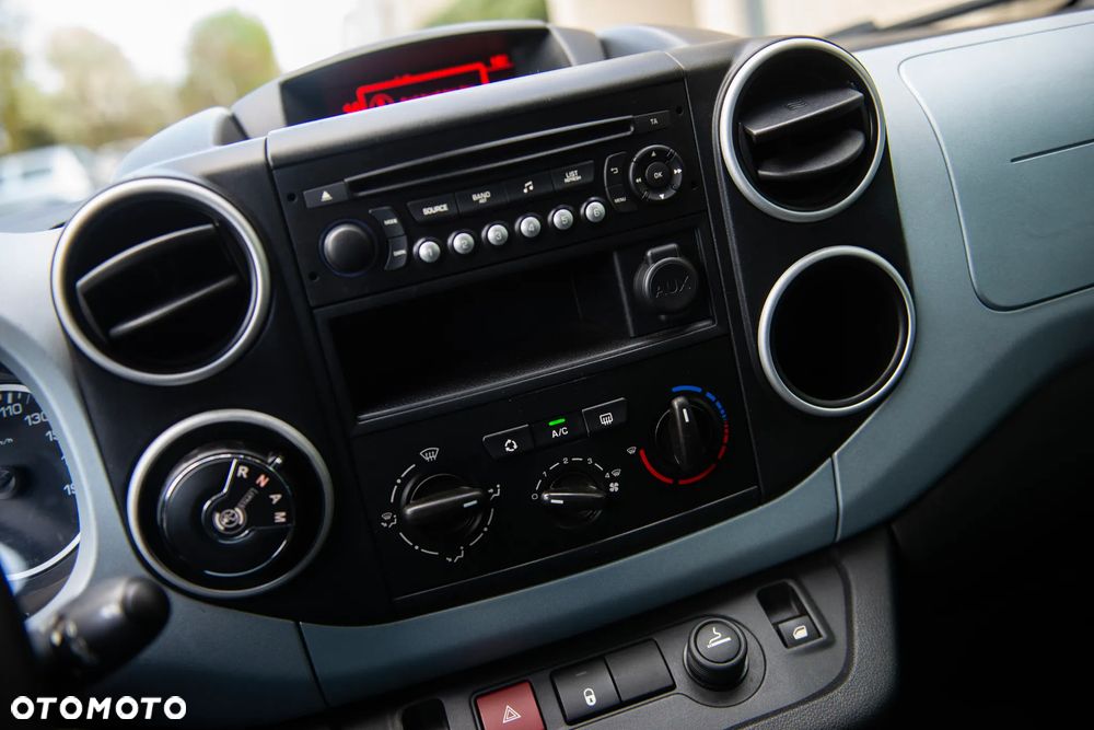 Citroën Berlingo Multispace e-HDi 90 FAP EGS6 Exclusive - 30