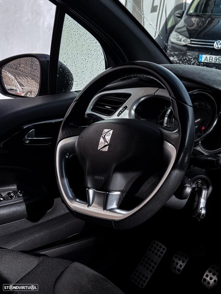 Citroën DS3 1.6 e-HDi So Irresistible - 6