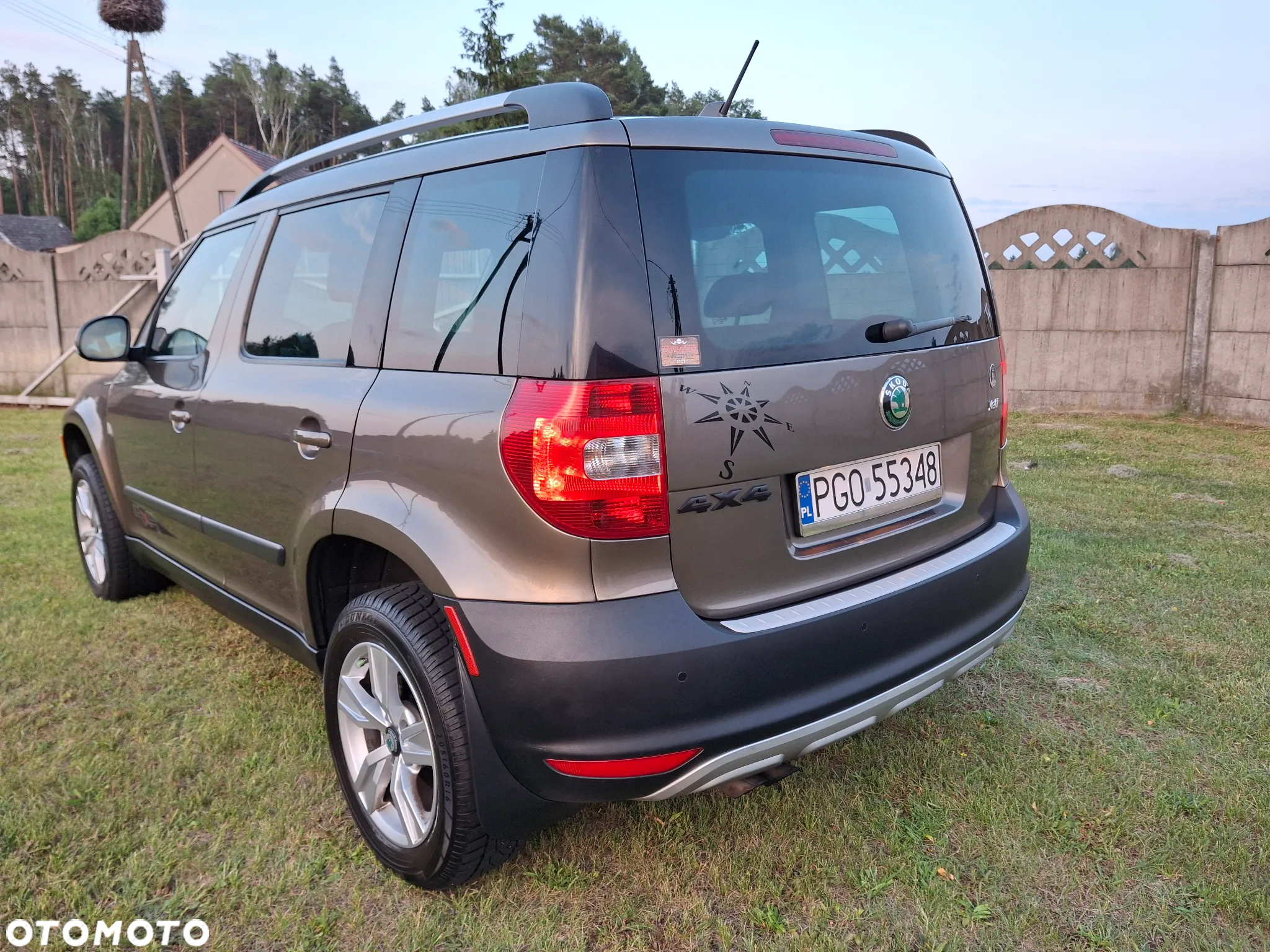 Skoda Yeti 2.0 TDI DSG 4x4 Adventure - 4