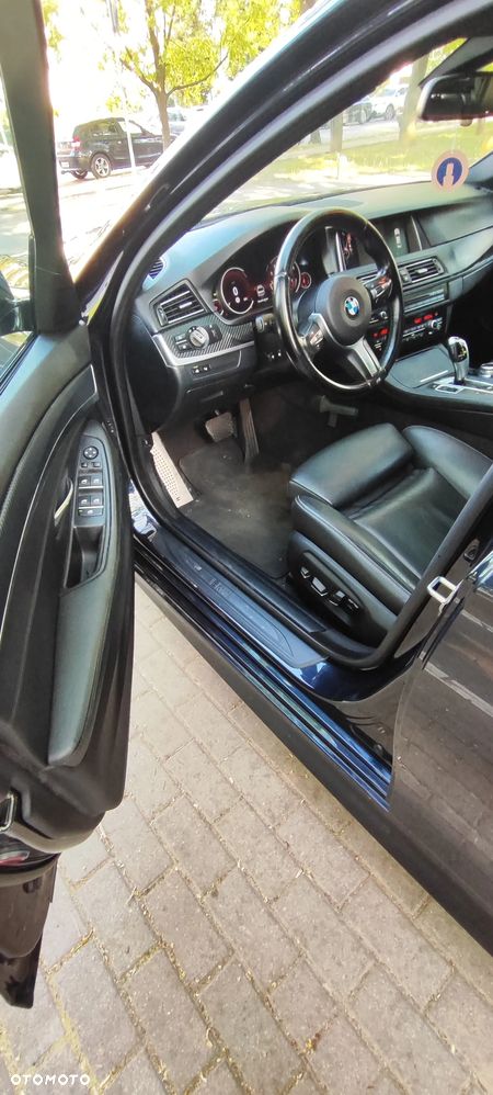 BMW Seria 5 528i Sport-Aut Luxury Line - 9