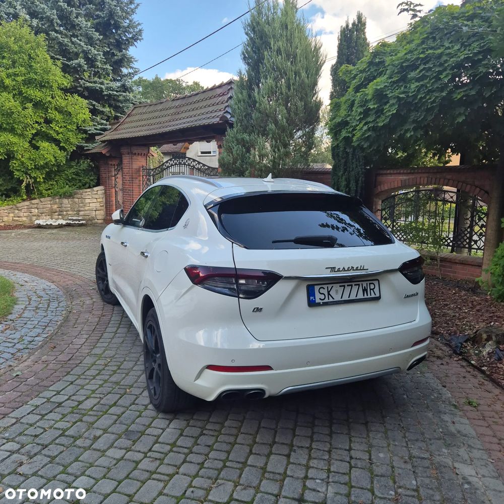 Maserati Levante - 8